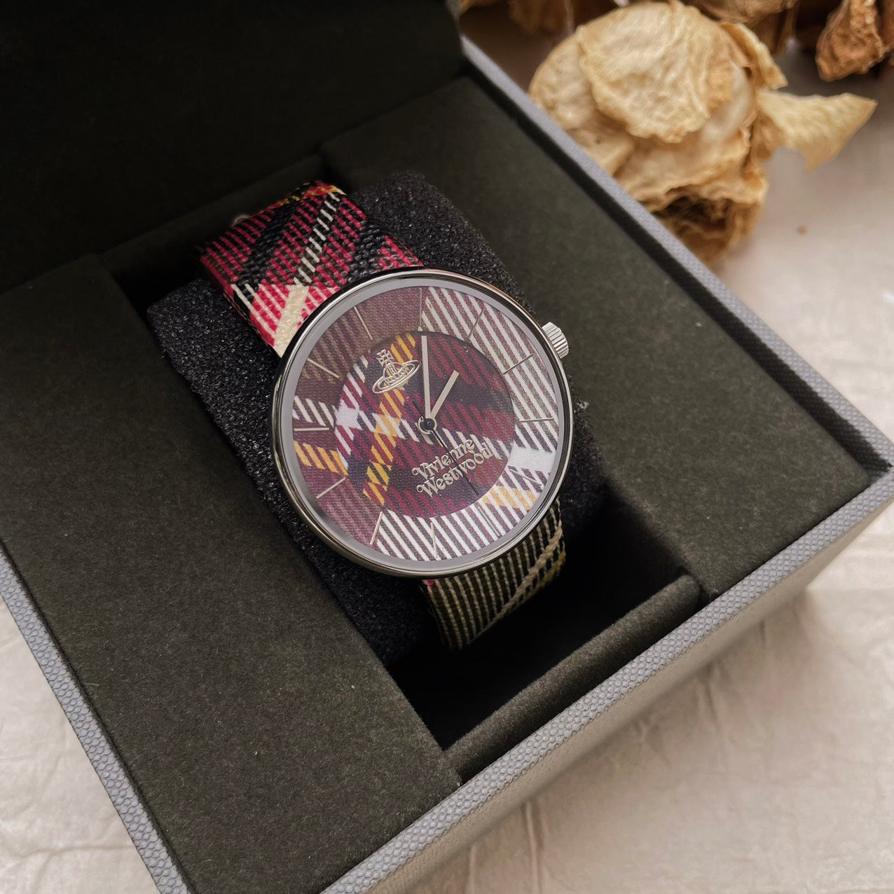 VIVIENNE WESTWOOD Tartan Vintage Watch (with Box)