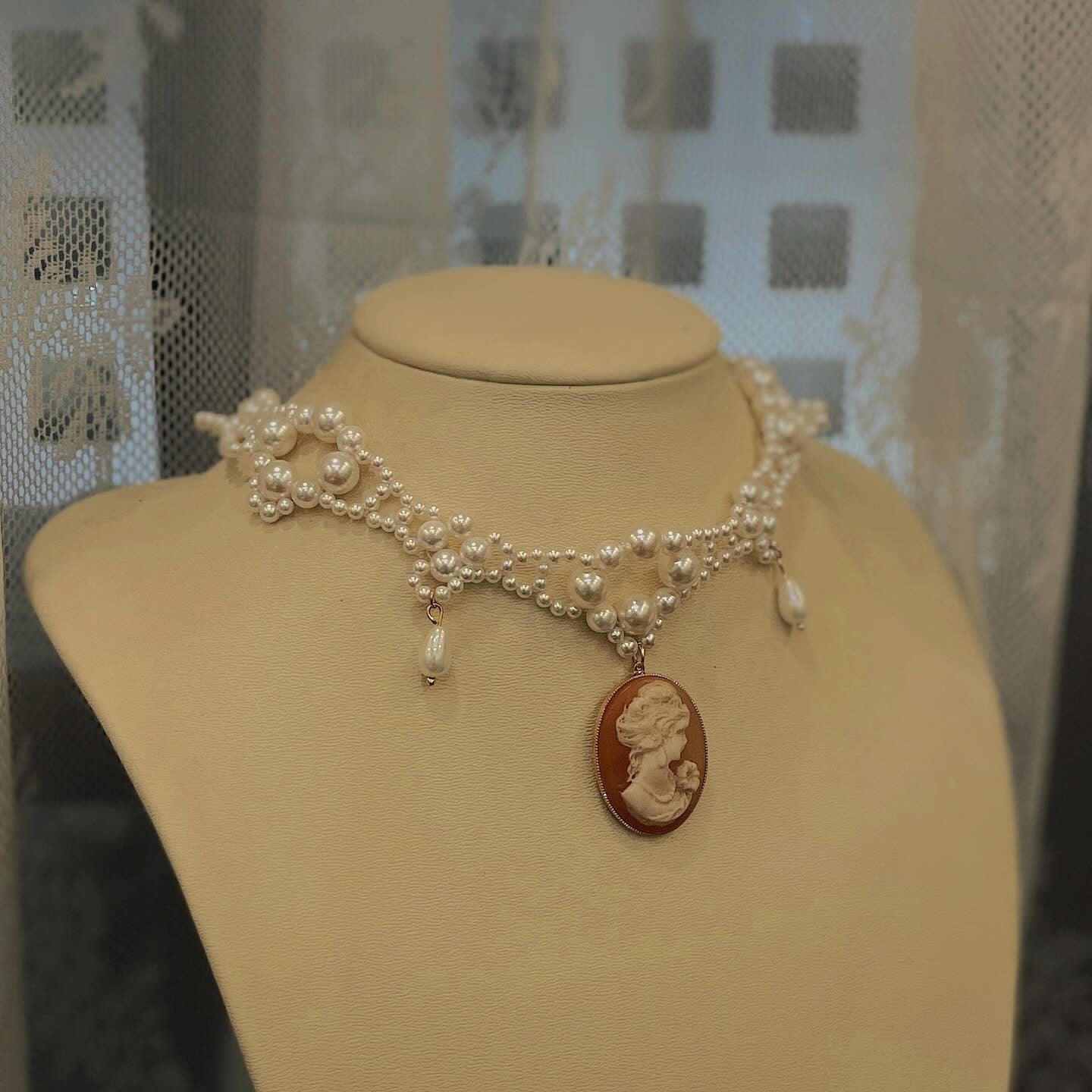 Cameo Pearl Necklace