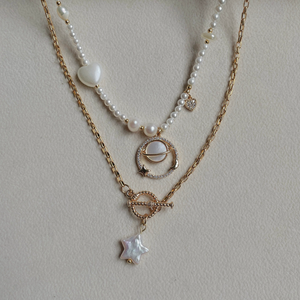 Bow Charm Pearl Necklace