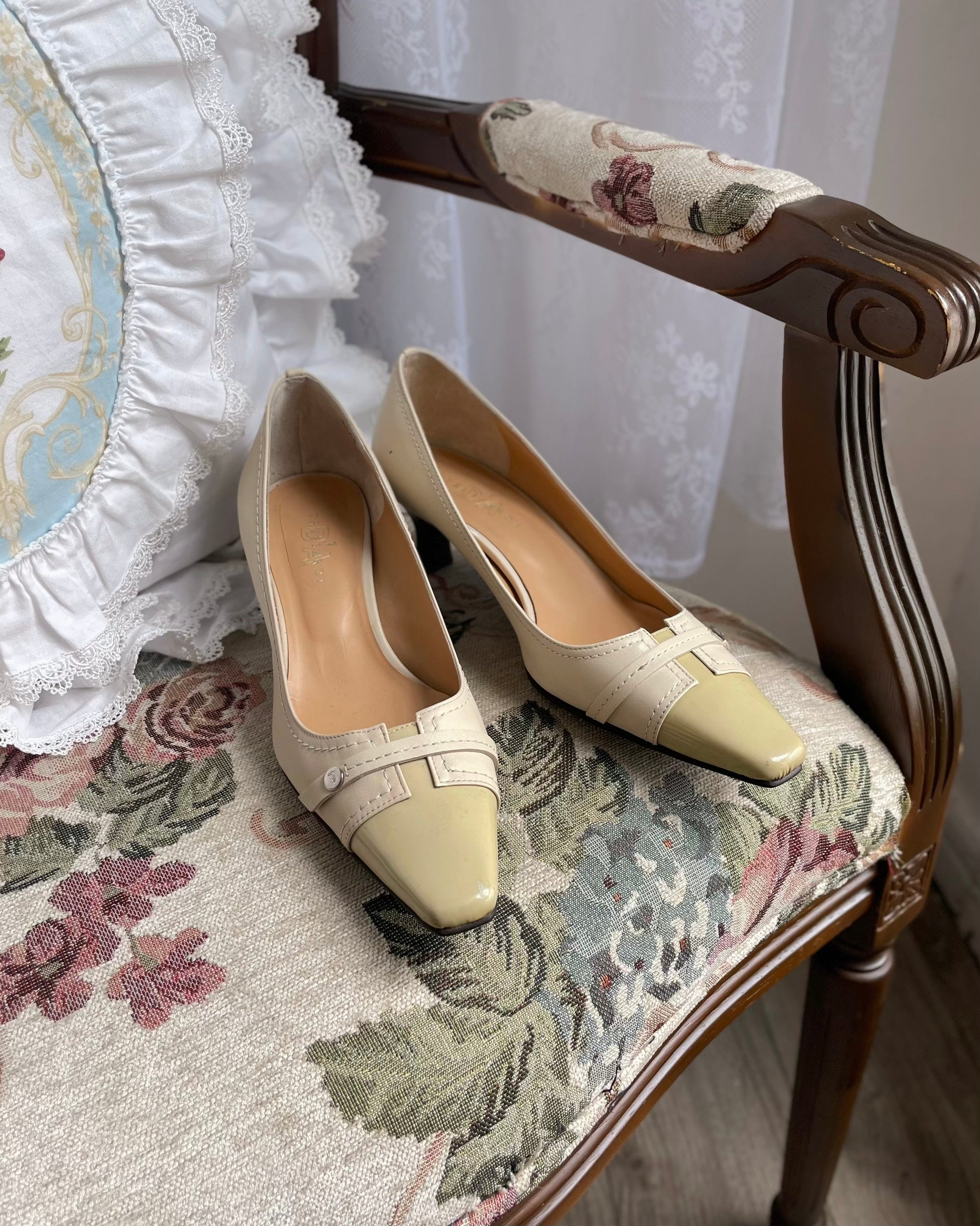 Beige Vintage Shoes