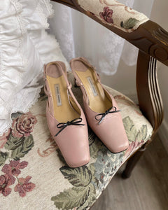 Pink Vintage Shoes With Mini Bow